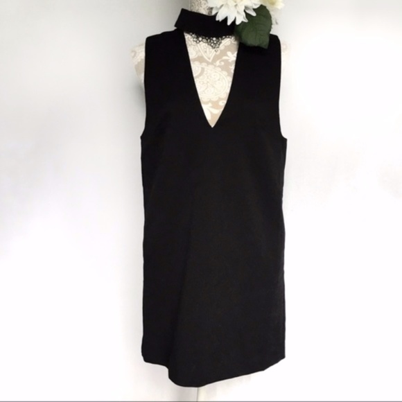 C/MEO Collective / Black Collar V Neck Shift Dress